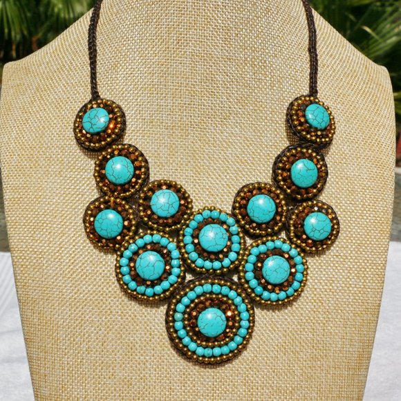 Boho Necklace Turquoise Chunky Festival Bib NWT - Picture 1 of 6